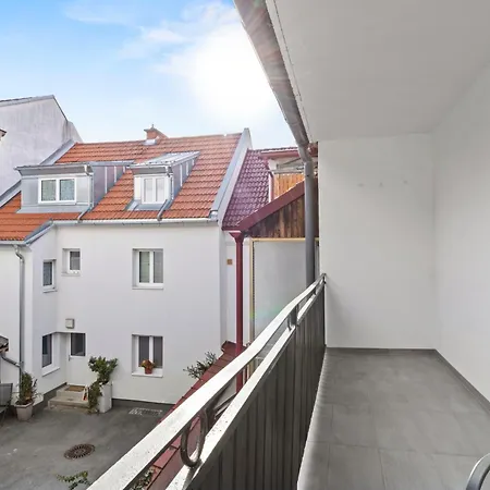 Farawayhomes Bruck An Der #4 Apartment